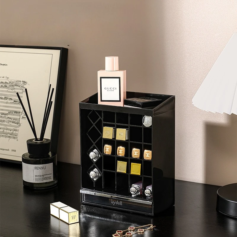 Light luxury lipstick storage  - Luxury High End Skincare recensie en prijs